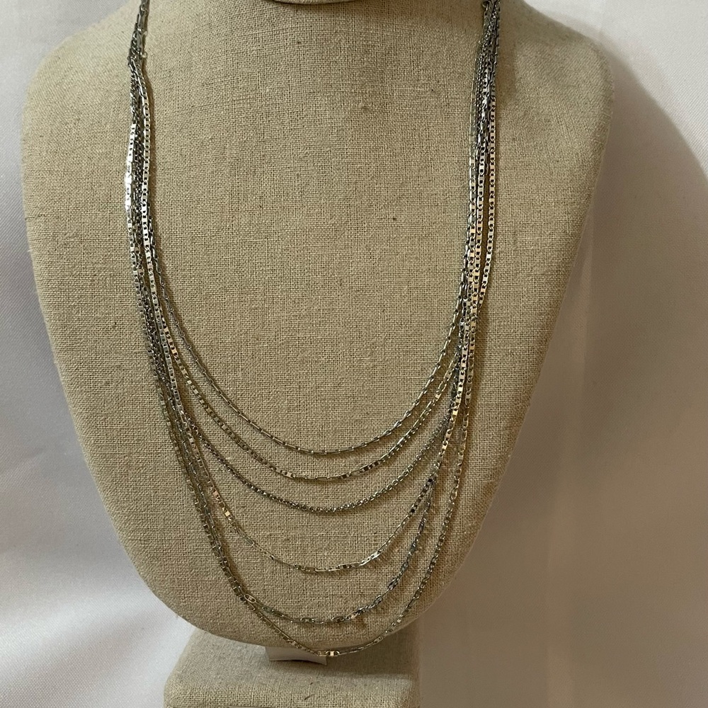 Stella and Dot Necklace